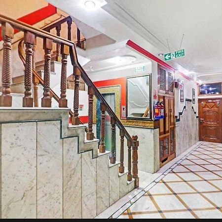 Super Hotel O Blue Sapphire Delhi New Delhi Luaran gambar