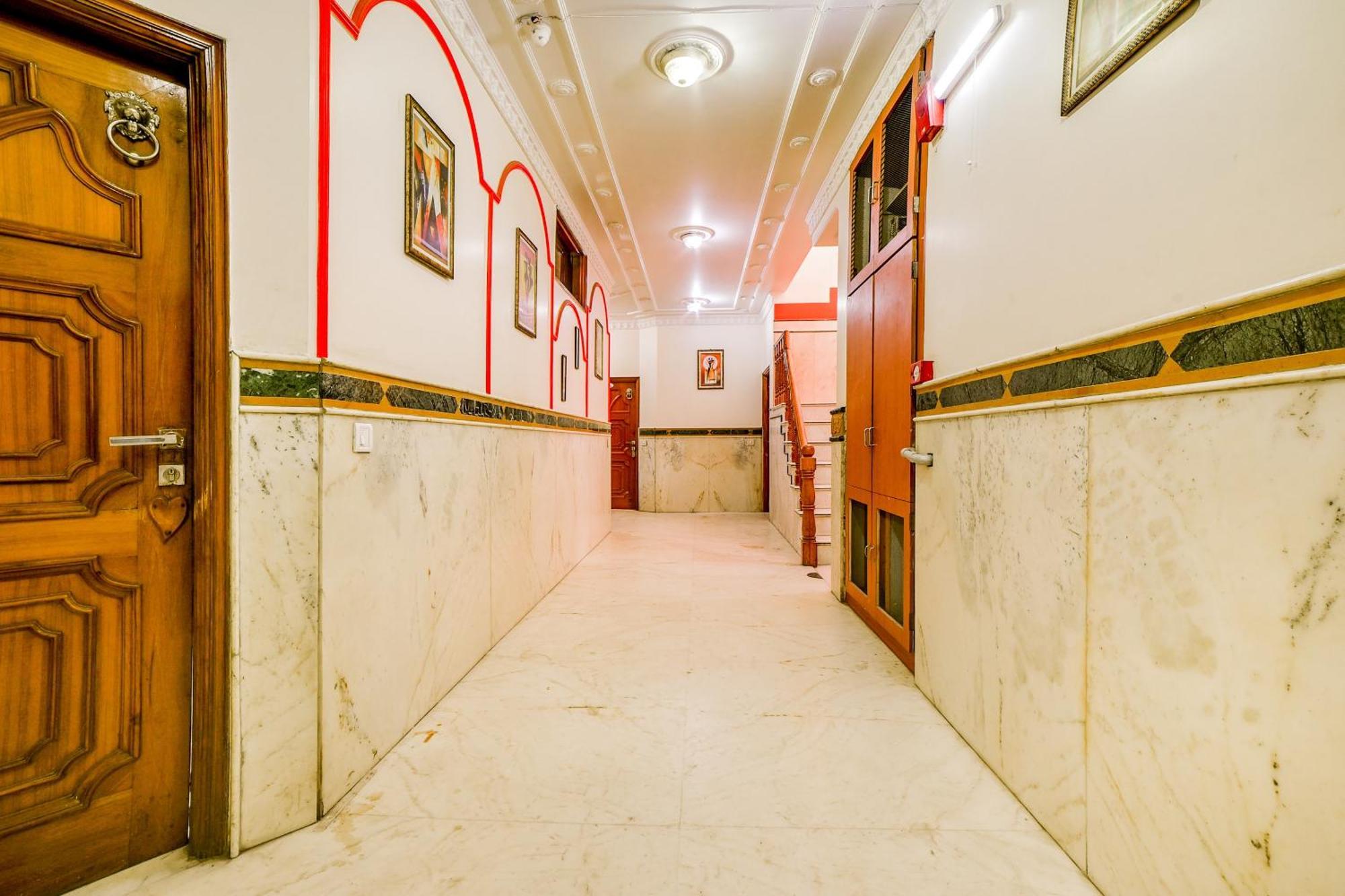 Super Hotel O Blue Sapphire Delhi New Delhi Luaran gambar